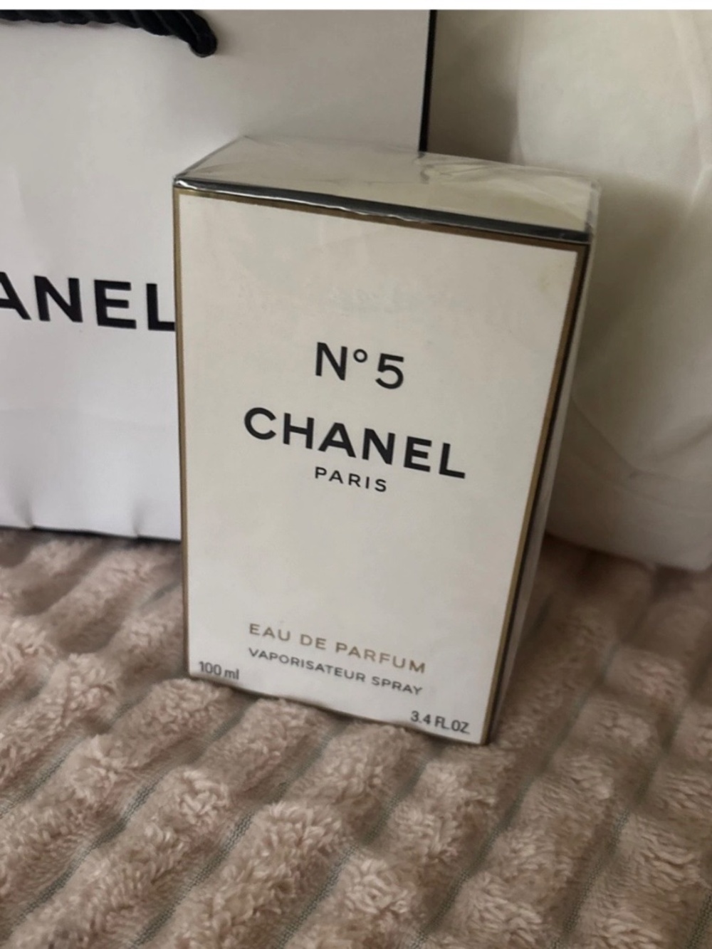 Chanel No.5 3.4 ounces brand, new and sealed - Picture 2 of 2